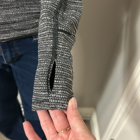 Lululemon Think Fast Long Sleeve Top Heathered Grey Black Rulu Running Sz 4 - Picture 5 of 14